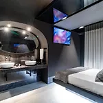 4 Suites \