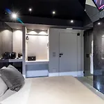 4 Suites \